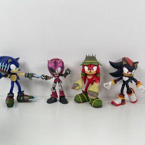 4 Sonic Prime 5" Articulated Action Figures